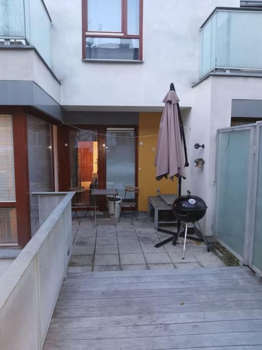 Auriapartments Karlin 2Kk S Terasou A Parkovanim Прага Экстерьер фото