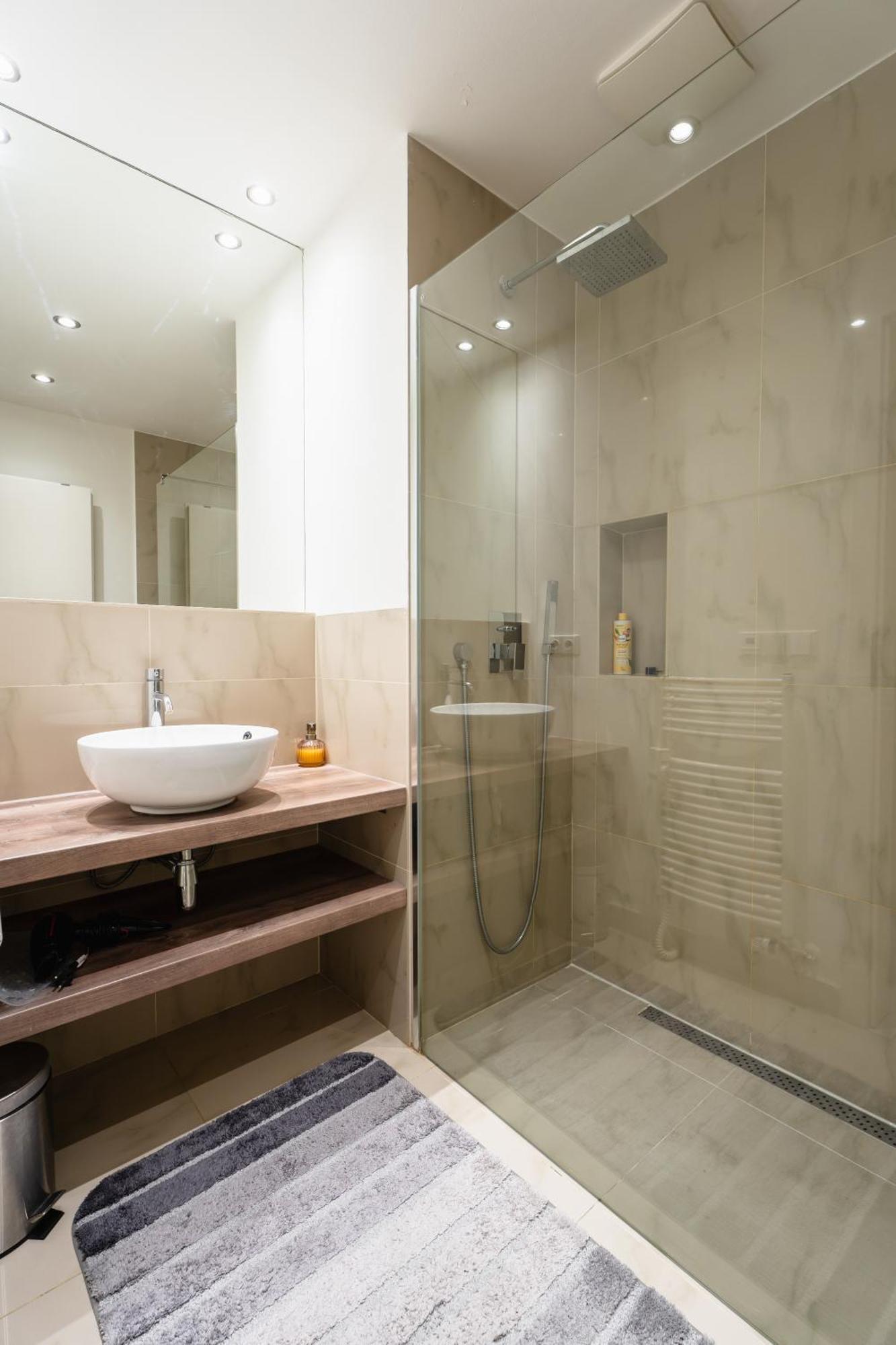 Auriapartments Karlin 2Kk S Terasou A Parkovanim Прага Экстерьер фото
